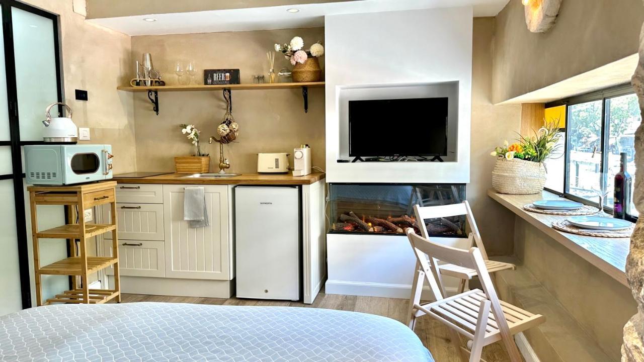 Boutique Apartment In Heart Of Haifa Bagian luar foto
