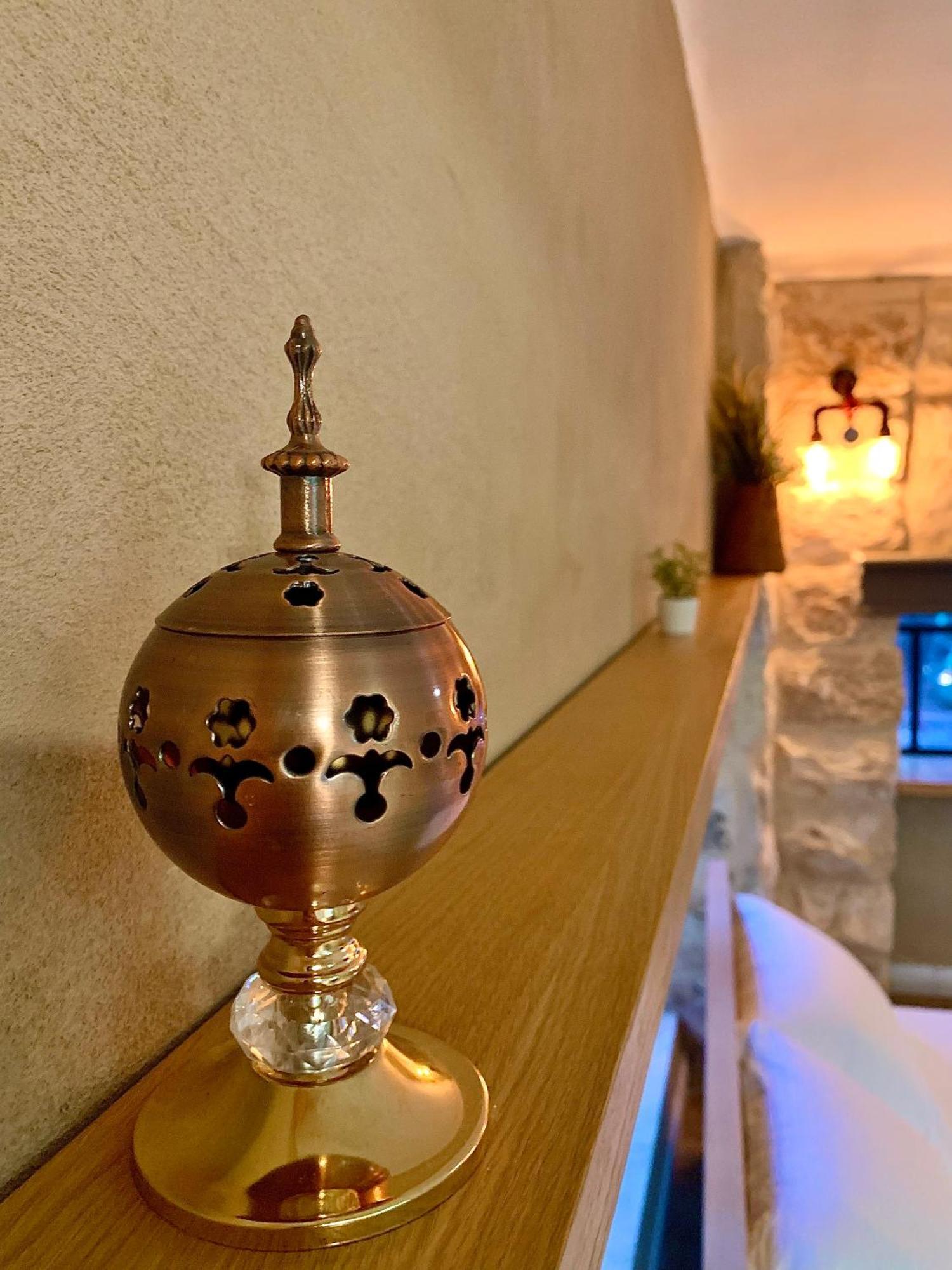 Boutique Apartment In Heart Of Haifa Ruang foto